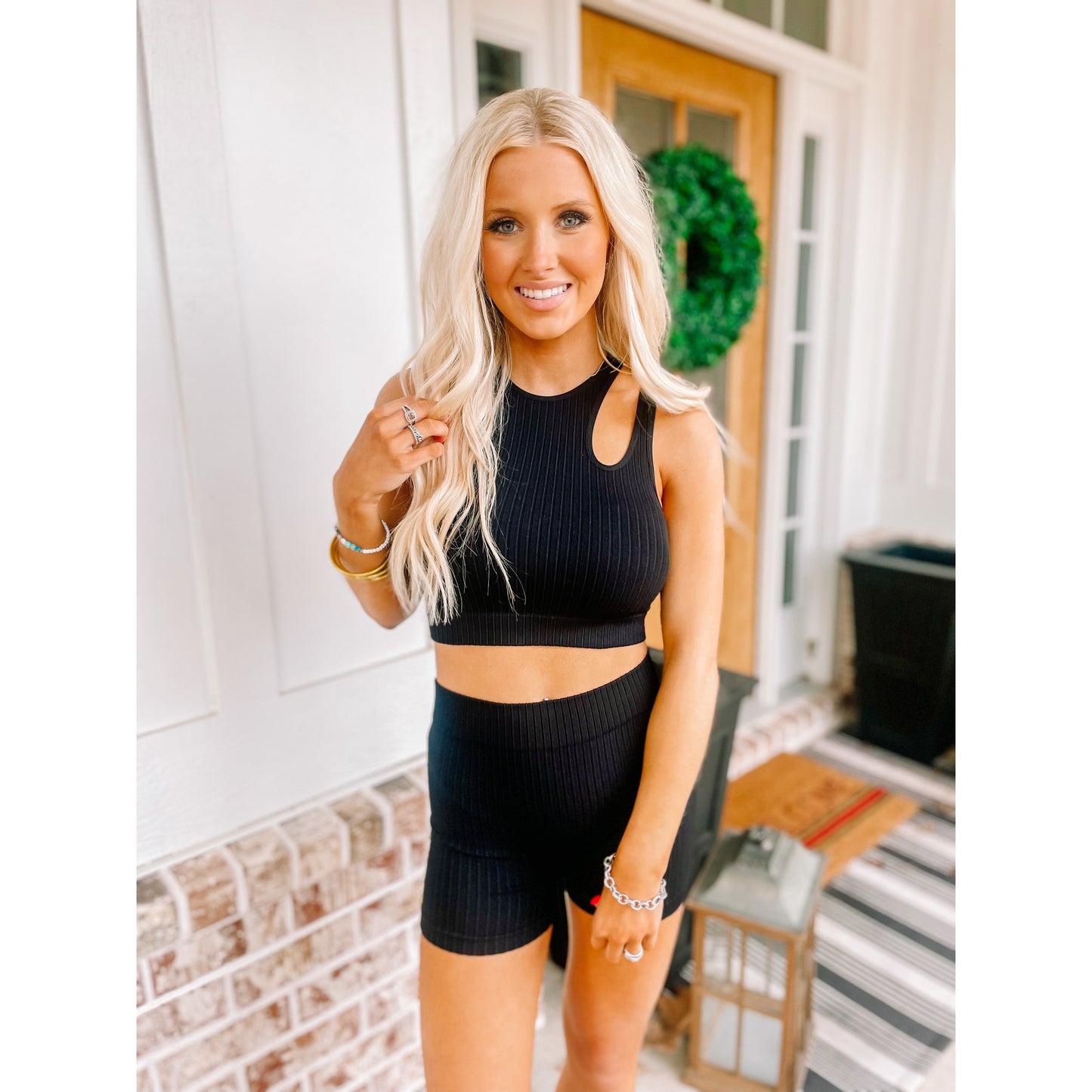 RIBBED CUTOUT TANK AND BIKER SHORT SET-Black