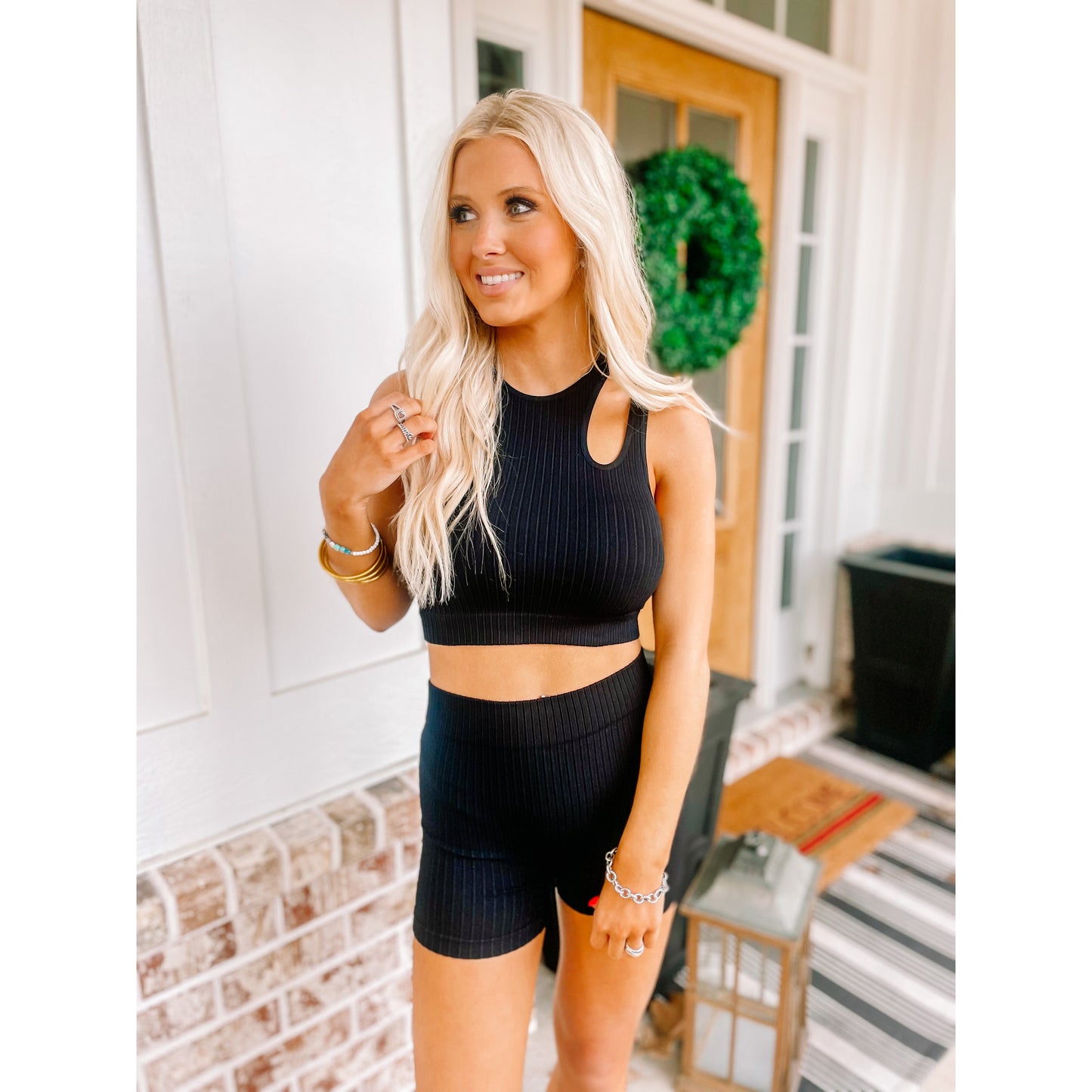 RIBBED CUTOUT TANK AND BIKER SHORT SET-Black